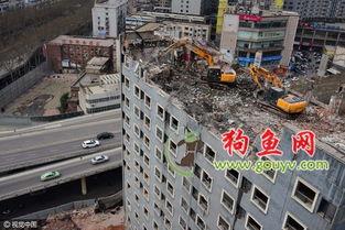 西安楼顶爆料事件始末视频,揭秘真相与网络舆论风暴 第2张 西安楼顶爆料事件始末视频,揭秘真相与网络舆论风暴 第2张