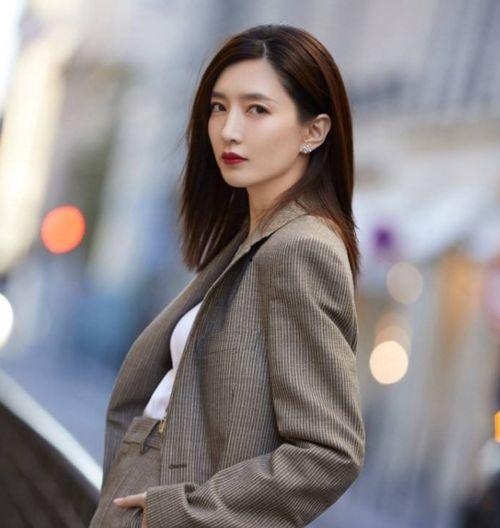 江疏影被爆料的视频,真实生活曝光引网友热议 第3张 江疏影被爆料的视频,真实生活曝光引网友热议 第3张